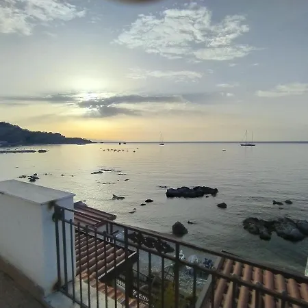 Appartamento Con Terrazzo Sul Mare Teocle *