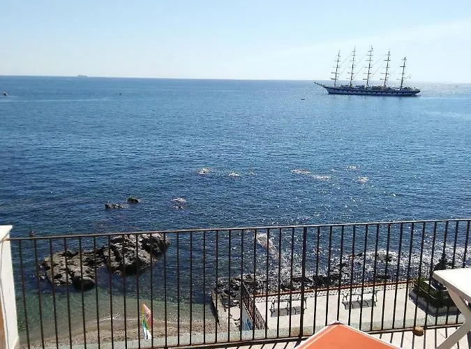 Con Terrazzo Sul Mare Teocle ジャルディーニ・ナクソス