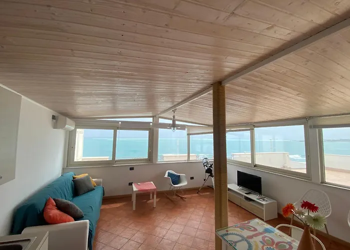 Apartment Con Terrazzo Sul Mare Teocle Giardini-Naxos